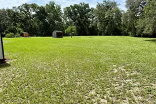 11215 Russell Dr, Seffner, FL 33584 - Photo 10