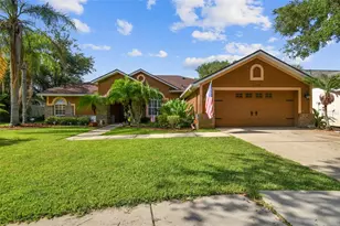 16920 Falconridge Rd, Lithia, FL 33547 - Photo 1