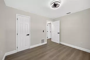 38706 Calvin Ave, Zephyrhills, FL 33542 - Photo 40