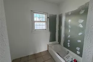 5714 16th Ave S, Tampa, FL 33619 - Photo 36