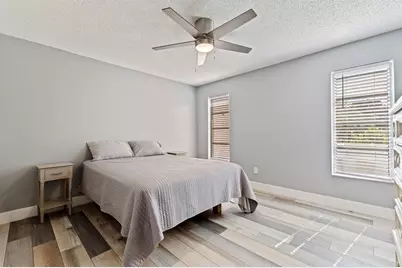 5702 27th Avenue S, Gulfport, FL 33707 - Photo 8
