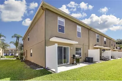 8008 Sutton Terrace Lane, Tampa, FL 33615 - Photo 14