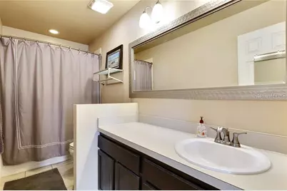 8008 Sutton Terrace Lane, Tampa, FL 33615 - Photo 8