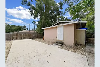 1514 E North Bay Street, Tampa, FL 33610 - Photo 12
