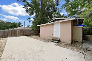 1514 E North Bay St, Tampa, FL 33610 - Photo 12