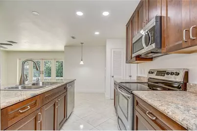3110 Belmore Road, Tampa, FL 33618 - Photo 14