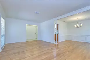 3110 Belmore Rd, Tampa, FL 33618 - Photo 8
