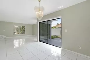 11314 Laurel Crest Ln, Tampa, FL 33624 - Photo 12