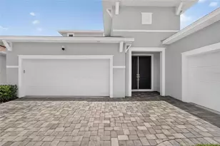 8910 Drummer Plank Dr, Wesley Chapel, FL 33545 - Photo 4