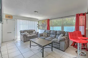 4313 Tahitian Gardens Cir, Holiday, FL 34691 - Photo 8