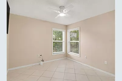 5325 Gardens Dr, Sarasota, FL 34243 - Photo 24