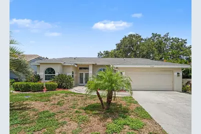 5325 Gardens Dr, Sarasota, FL 34243 - Photo 2