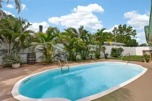 2221 Colonial Dr, Dunedin, FL 34698 - Photo 28