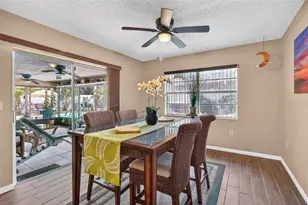 2221 Colonial Dr, Dunedin, FL 34698 - Photo 12