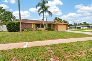 2221 Colonial Dr, Dunedin, FL 34698 - Photo 36