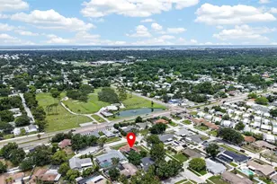 2221 Colonial Dr, Dunedin, FL 34698 - Photo 40