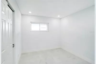 1778 New Hampshire Avenue NE, Saint Petersburg, FL 33703 - Photo 26