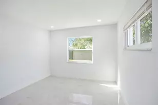 1778 New Hampshire Ave NE, Saint Petersburg, FL 33703 - Photo 28