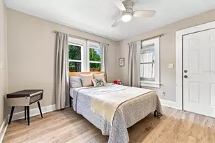 1161 Newton Ave S, Saint Petersburg, FL 33705 - Photo 26