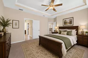 7906 Camden Woods Dr, Tampa, FL 33619 - Photo 54