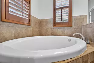 7906 Camden Woods Dr, Tampa, FL 33619 - Photo 62