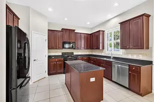 7906 Camden Woods Dr, Tampa, FL 33619 - Photo 26