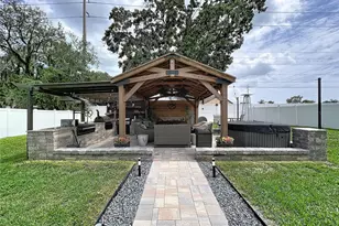 1748 Brookstone Way, Plant City, FL 33566 - Photo 4