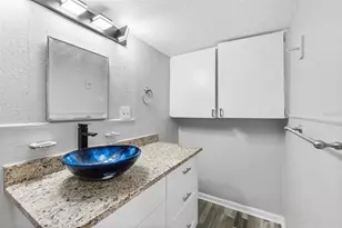 128 W North St, Tampa, FL 33604 - Photo 14