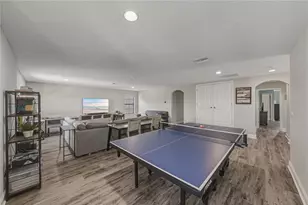 14633 Red Castle Ave, Lithia, FL 33547 - Photo 32