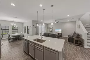 14633 Red Castle Ave, Lithia, FL 33547 - Photo 24