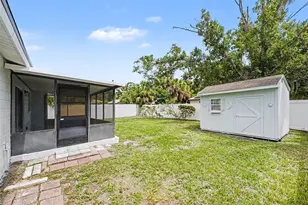 9036 109th Terrace, Seminole, FL 33777 - Photo 18