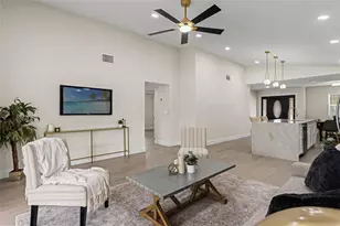 4610 W Ballast Point Blvd, Tampa, FL 33611 - Photo 20