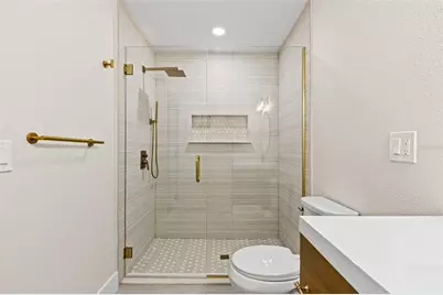 4610 W Ballast Point Boulevard, Tampa, FL 33611 - Photo 36
