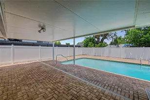 9830 Rainbow Ln, Port Richey, FL 34668 - Photo 32