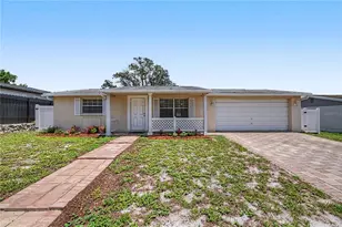 9830 Rainbow Ln, Port Richey, FL 34668 - Photo 6