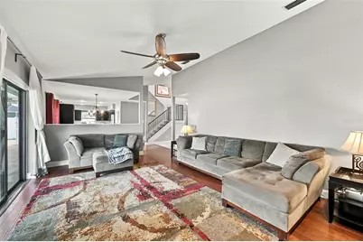 4717 Kemble Court, Tampa, FL 33624 - Photo 2