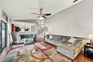 4717 Kemble Ct, Tampa, FL 33624 - Photo 2