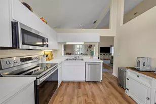 3130 Bentley Dr, Palm Harbor, FL 34684 - Photo 6