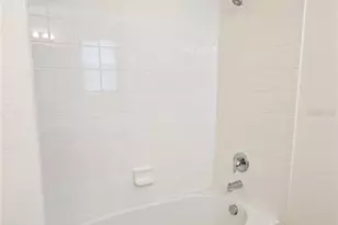 8821 Walnut Gable Ct, Riverview, FL 33578 - Photo 14