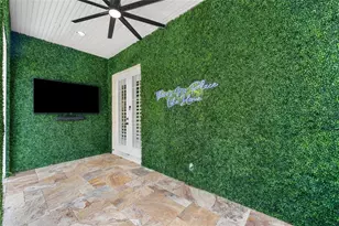 4802 W Beachway Dr, Tampa, FL 33609 - Photo 22