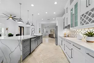 4802 W Beachway Dr, Tampa, FL 33609 - Photo 14