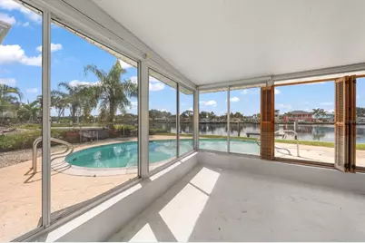 337 La Hacienda Drive, Indian Rocks Beach, FL 33785 - Photo 22