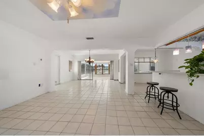 337 La Hacienda Drive, Indian Rocks Beach, FL 33785 - Photo 12