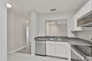 6437 Cypressdale Dr, Riverview, FL 33578 - Photo 4