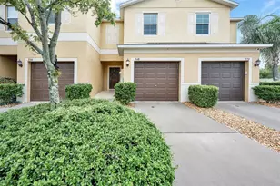 2148 Golden Falcon Dr, Ruskin, FL 33570 - Photo 2