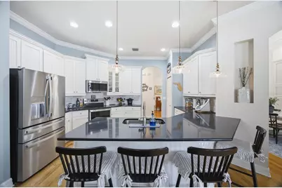 2013 Raven Manor Drive, Dover, FL 33527 - Photo 6