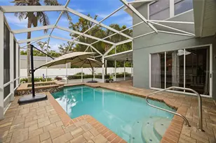 2013 Raven Manor Dr, Dover, FL 33527 - Photo 38