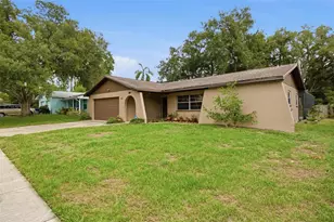 1901 Briarwood St, Dunedin, FL 34698 - Photo 14