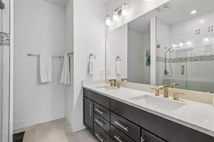 312 15th St N, Saint Petersburg, FL 33705 - Photo 24