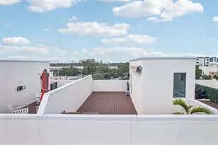 312 15th St N, Saint Petersburg, FL 33705 - Photo 44